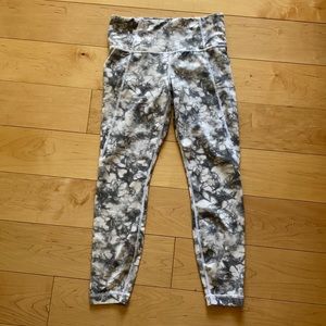 Athleta small 7/8 leggings